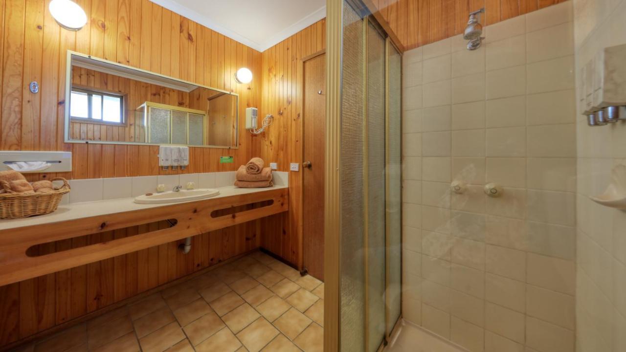 Country Roads Motor Inn Наррандера Екстер'єр фото